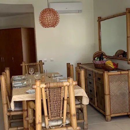 Apartamento Da Rocha Apartment
